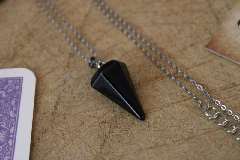 Magisches "Turmalin"-Kraftpendel