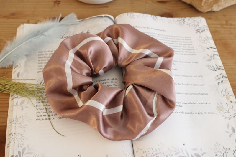 Edles "Mystic Blush"-Scrunchie✨