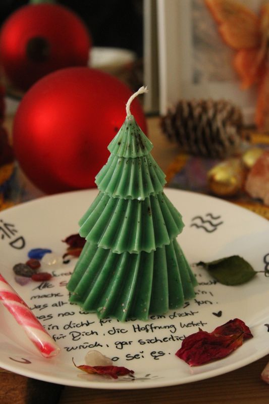Tannenbaum 🌲✨ – Ritualkerze (Hoffnung)