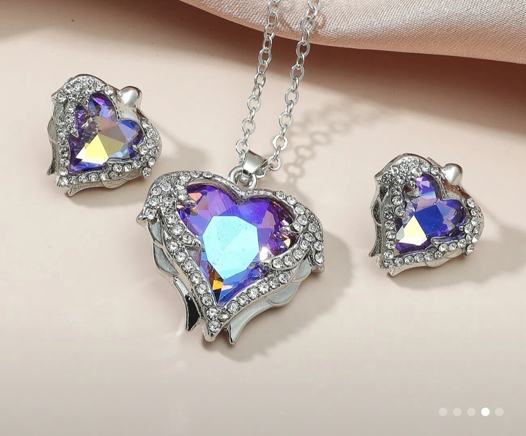 Charm Pendant