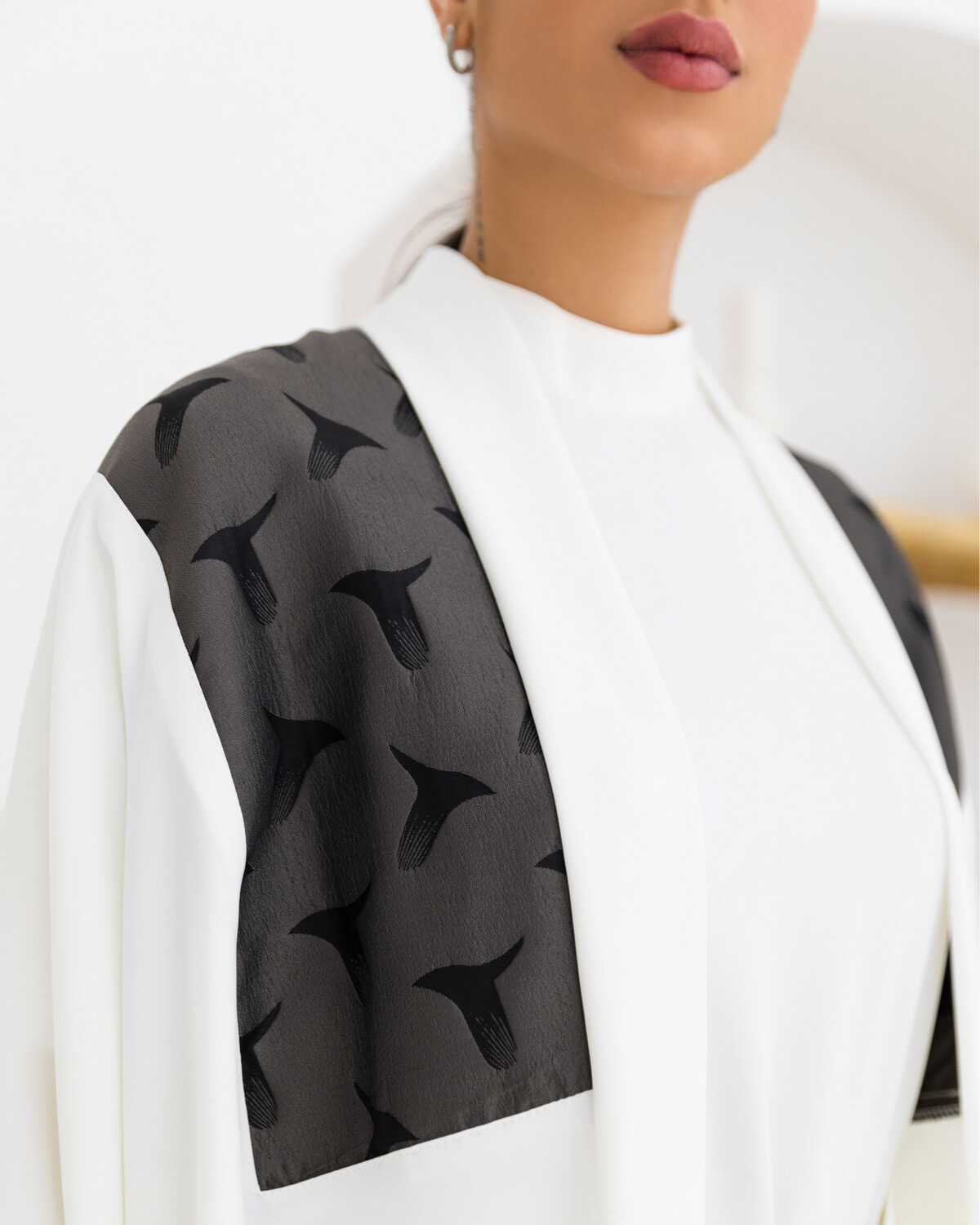 Manar’s Abaya with Long Sleeves &amp; Jacquard Laces