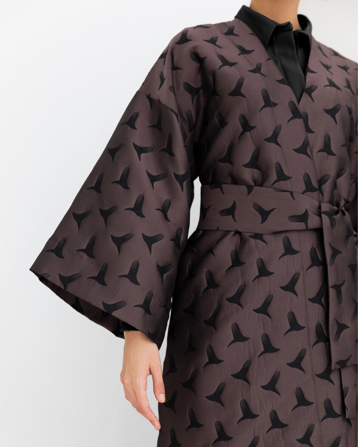 Dark Pink Jacquard Abaya with Belt