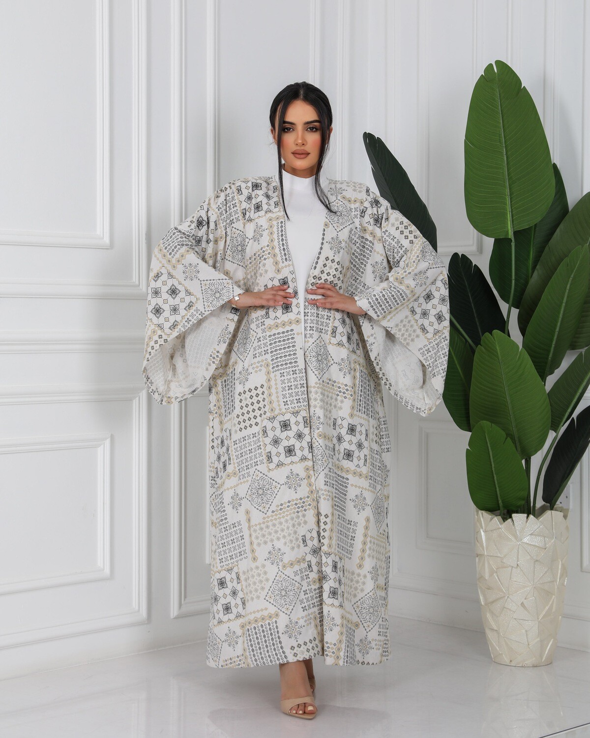 off-white &amp; Black Jacquard Linen Abaya