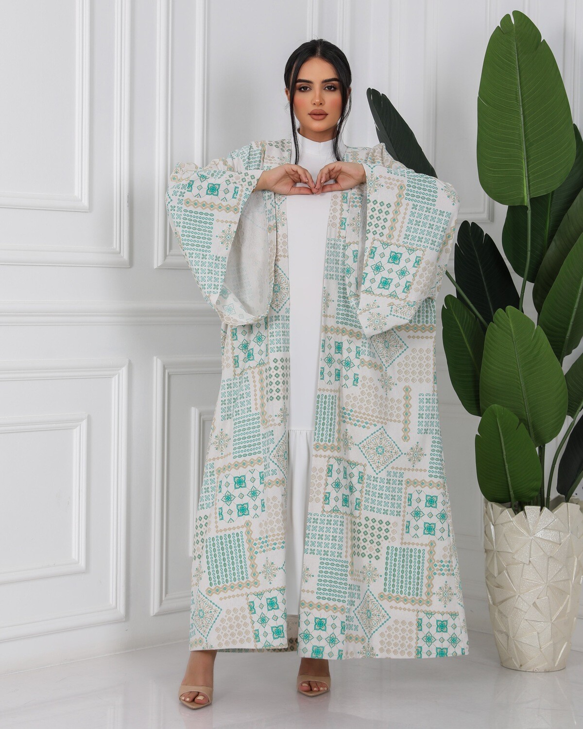 off-white &amp; Green Jacquard Linen Abaya