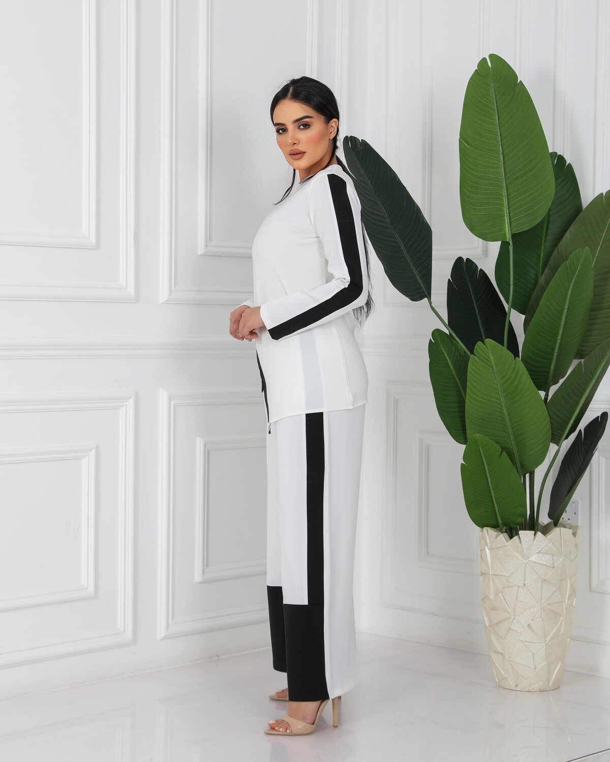 Chic Elegance; The Korean Barbie set of Blouse &amp; wide Trouser