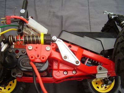 Monster Beetle Black Foot Tamiya Dämferverstärkung hinten Alu cnc