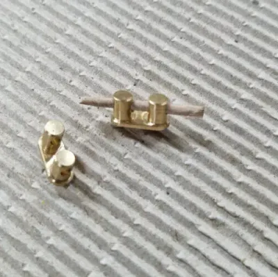 Belegklampe Poller Messing Modellschiff M1:8 bis M1:10 10 Stück !