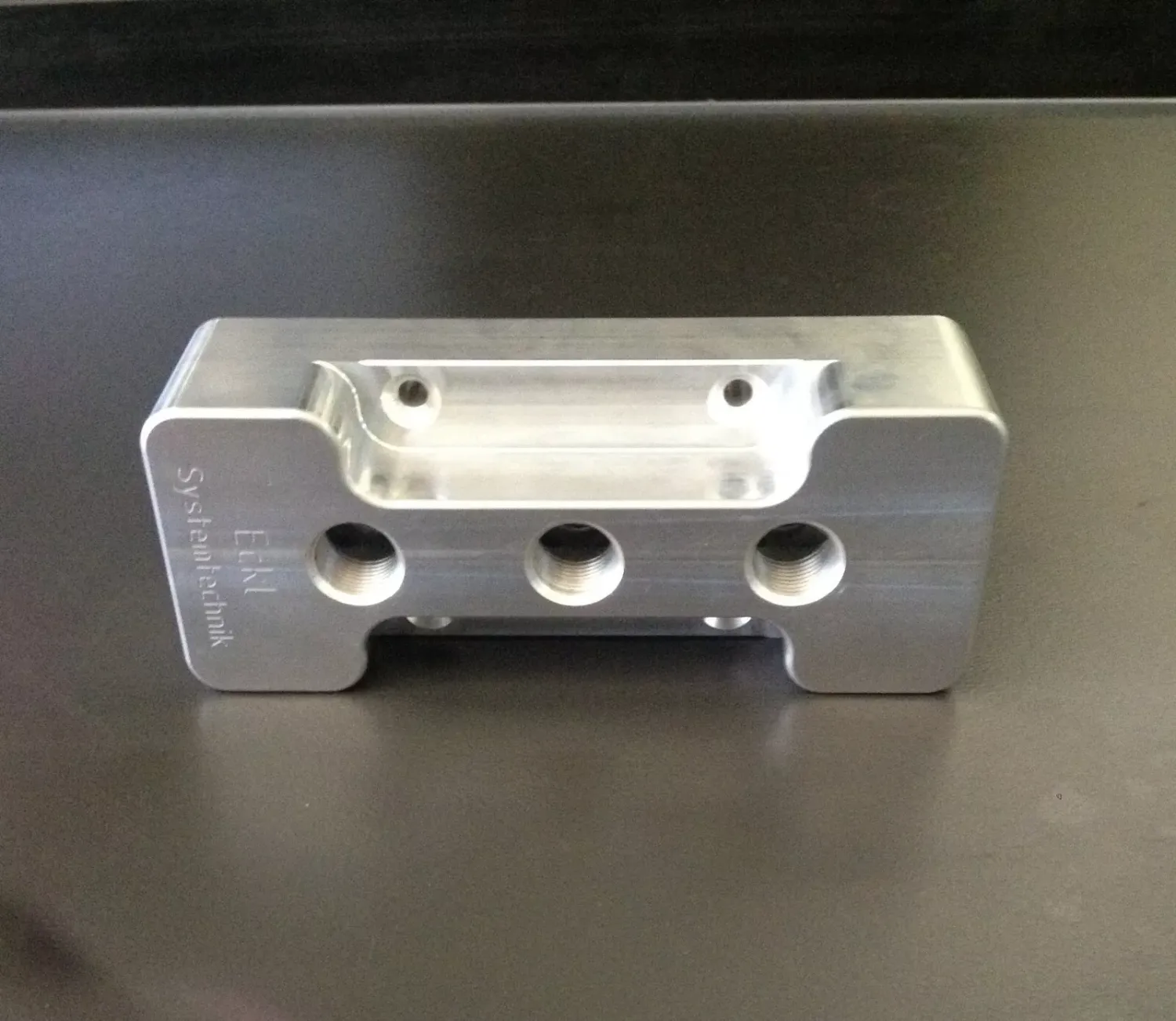 Druckluftverteiler 3-fach Alu CNC gefräst