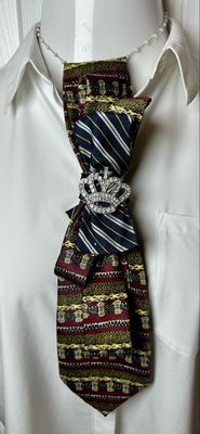 Necktie 👔 Necklace