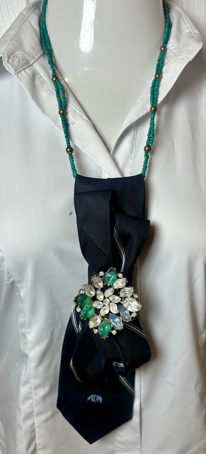 Necktie 👔 Necklace