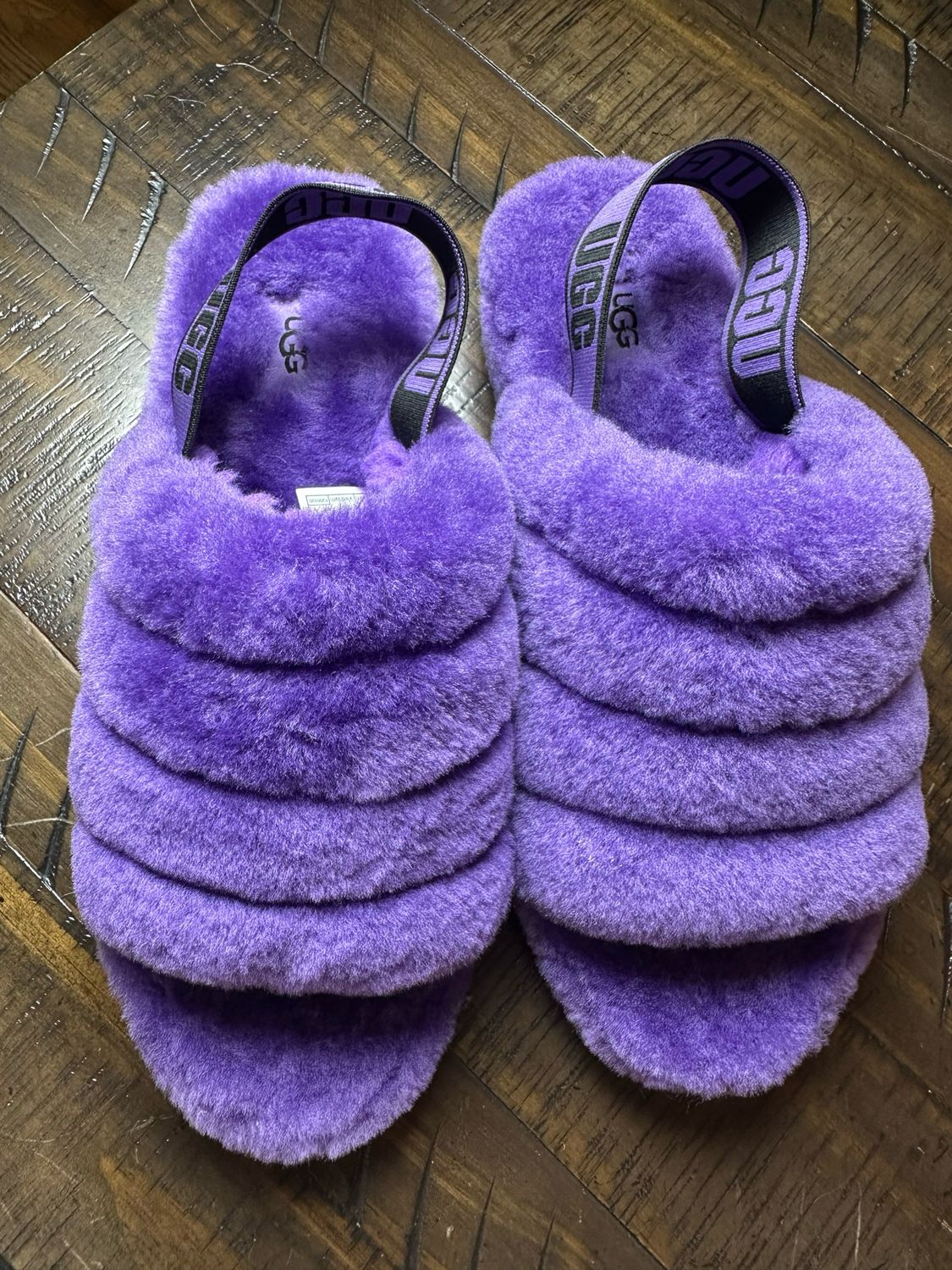 UGG Women&#39;s Fluff Yeah Slide Sandal Mussel Shell - Size 9 - New