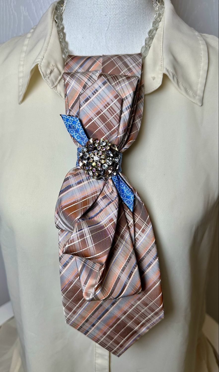 Necktie 👔 Necklace