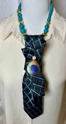 Necktie 👔 Necklace