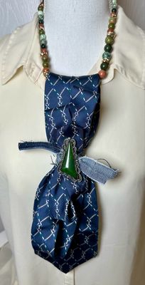 Necktie 👔 Necklace