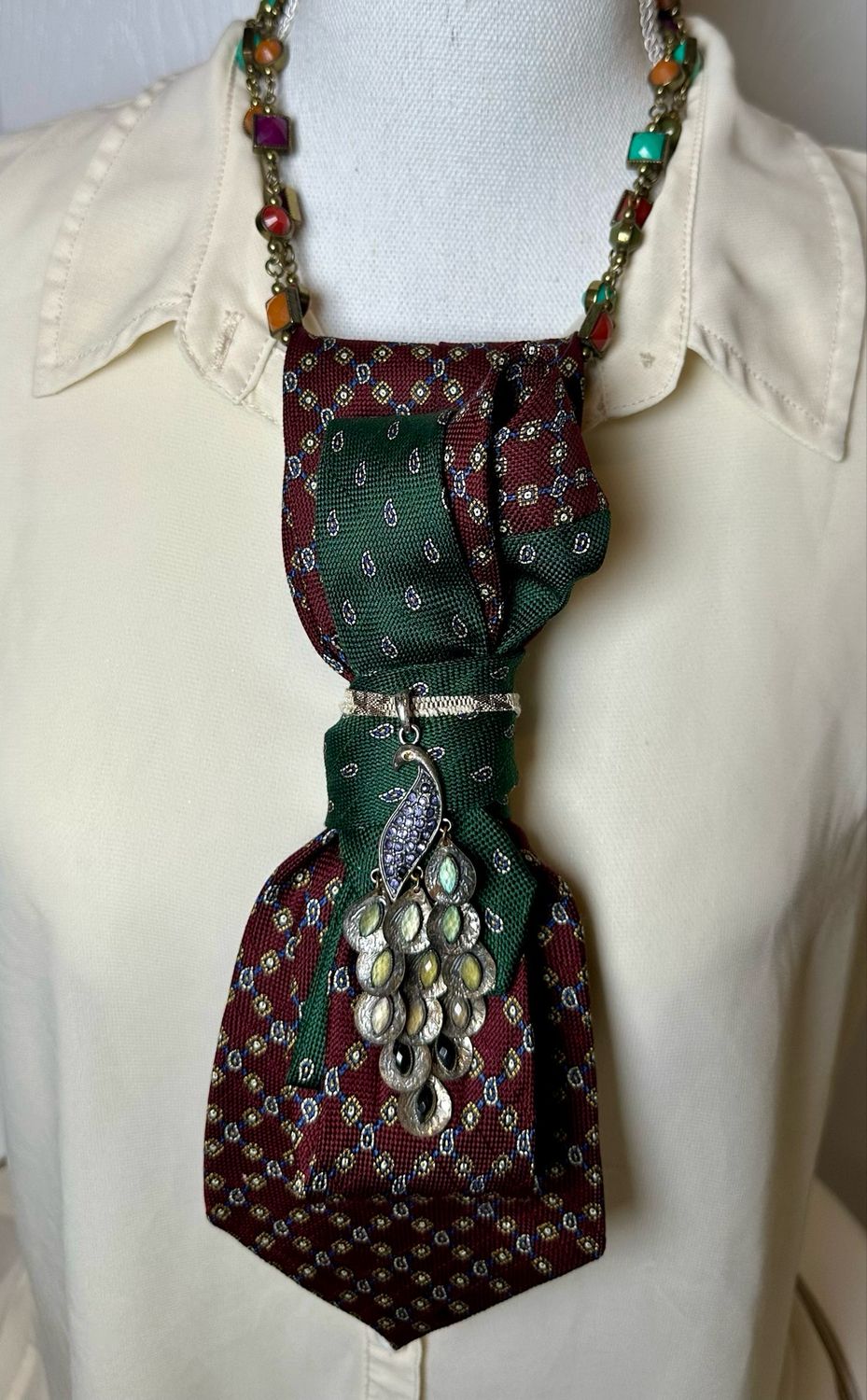 Necktie 👔 Necklace