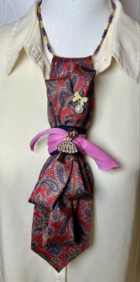 Necktie 👔 Necklace