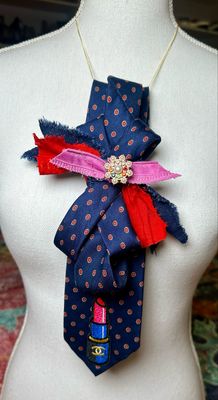 Necktie 👔 Necklace