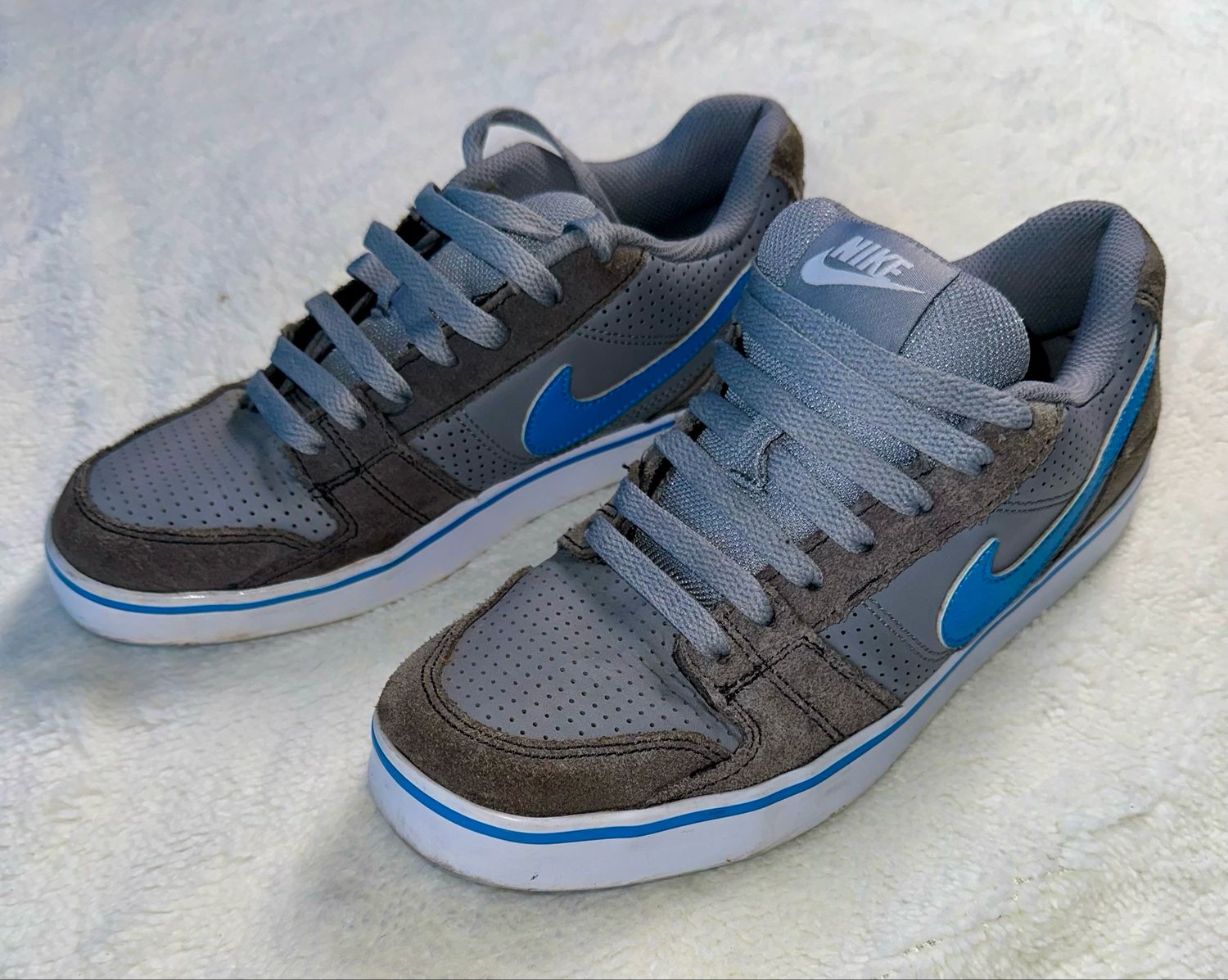 Nike Ruckus - Size 7.5