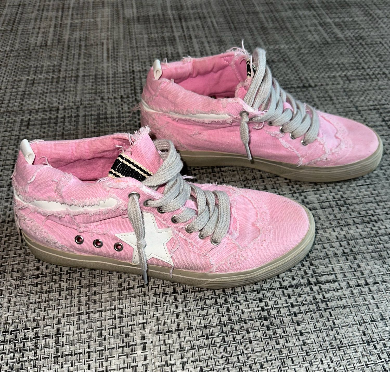 Shu Shop Women’s Pink Distressed Star Sneakers – Size 8 – Mid-Top Casual Shoes