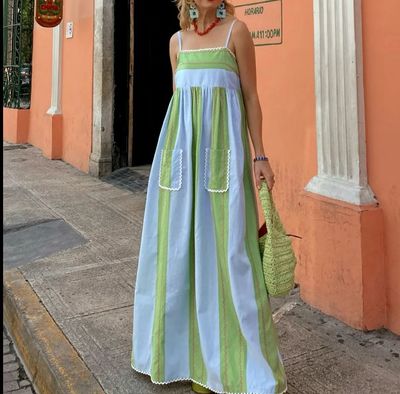 NWT Stripped Maxi Dress With Pockets - Small