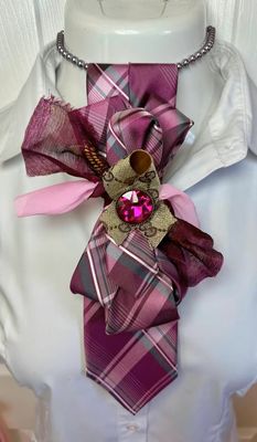 Necktie 👔 Necklace