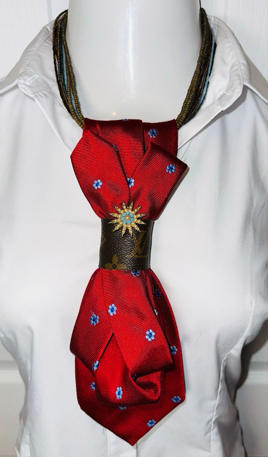 Necktie 👔 Necklace