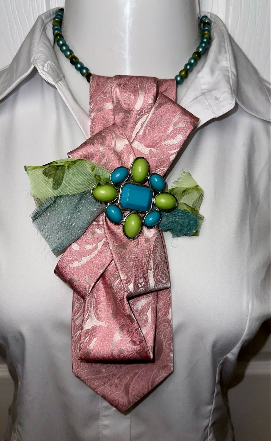 Necktie 👔 Necklace