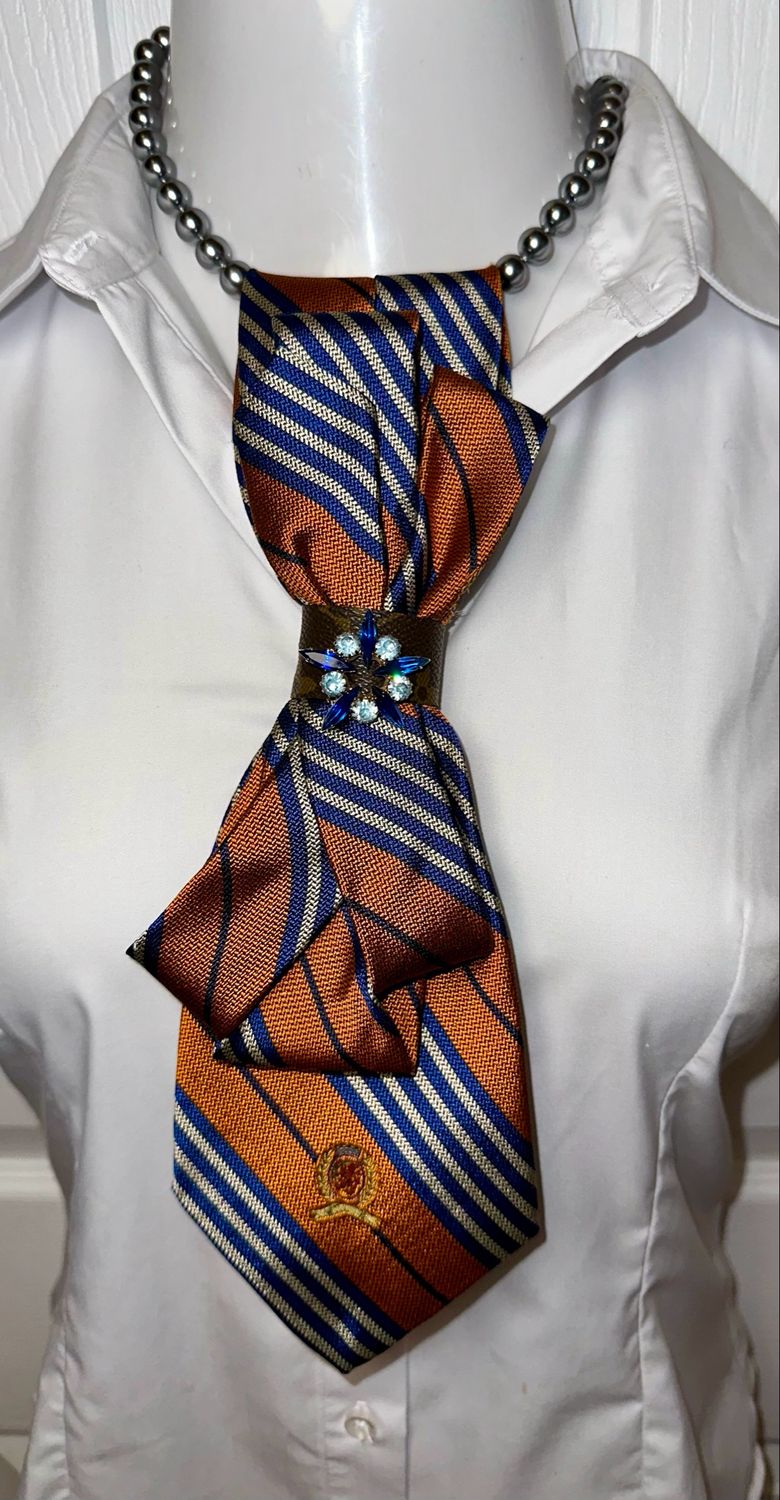 Necktie 👔 Necklace