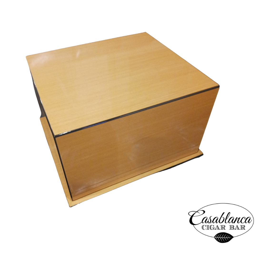 Pearwood Lacquer Humidor w/Articulating Multi-Tier Tray System (150 Count)