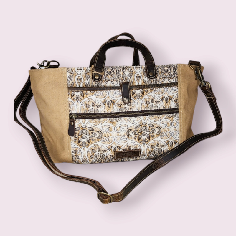 Amber Messenger Bag