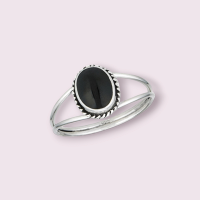Braided Oval Ring with Synthetic Black Onyx