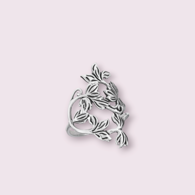 Chain of Flowers Ring