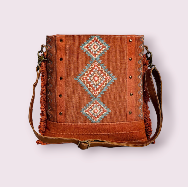 Diamond Trail Shoulder Bag