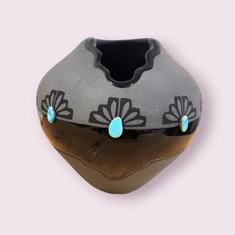  Kiva Cut Vase | Lawrence Vargas