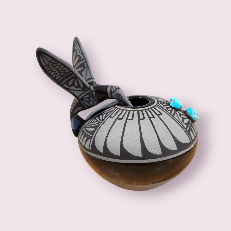 Seed Pot with Hummingbird | Lawrence Vargas