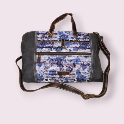 Calamine Messenger Bag