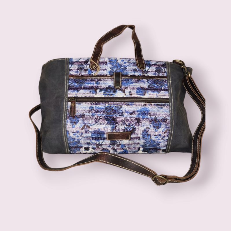 Calamine Messenger Bag