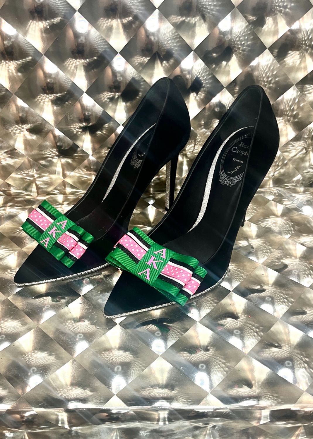 AKA pink and green Shoe Bow