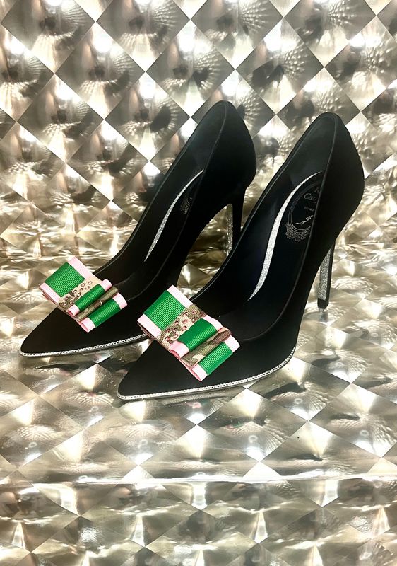 Camo pink and green Shoe Bows
