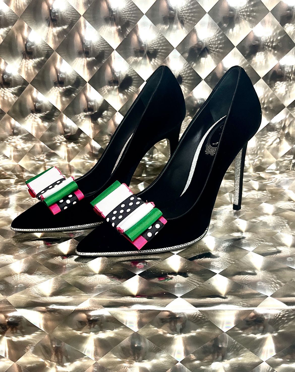 Black and white polka-dot Shoe bows
