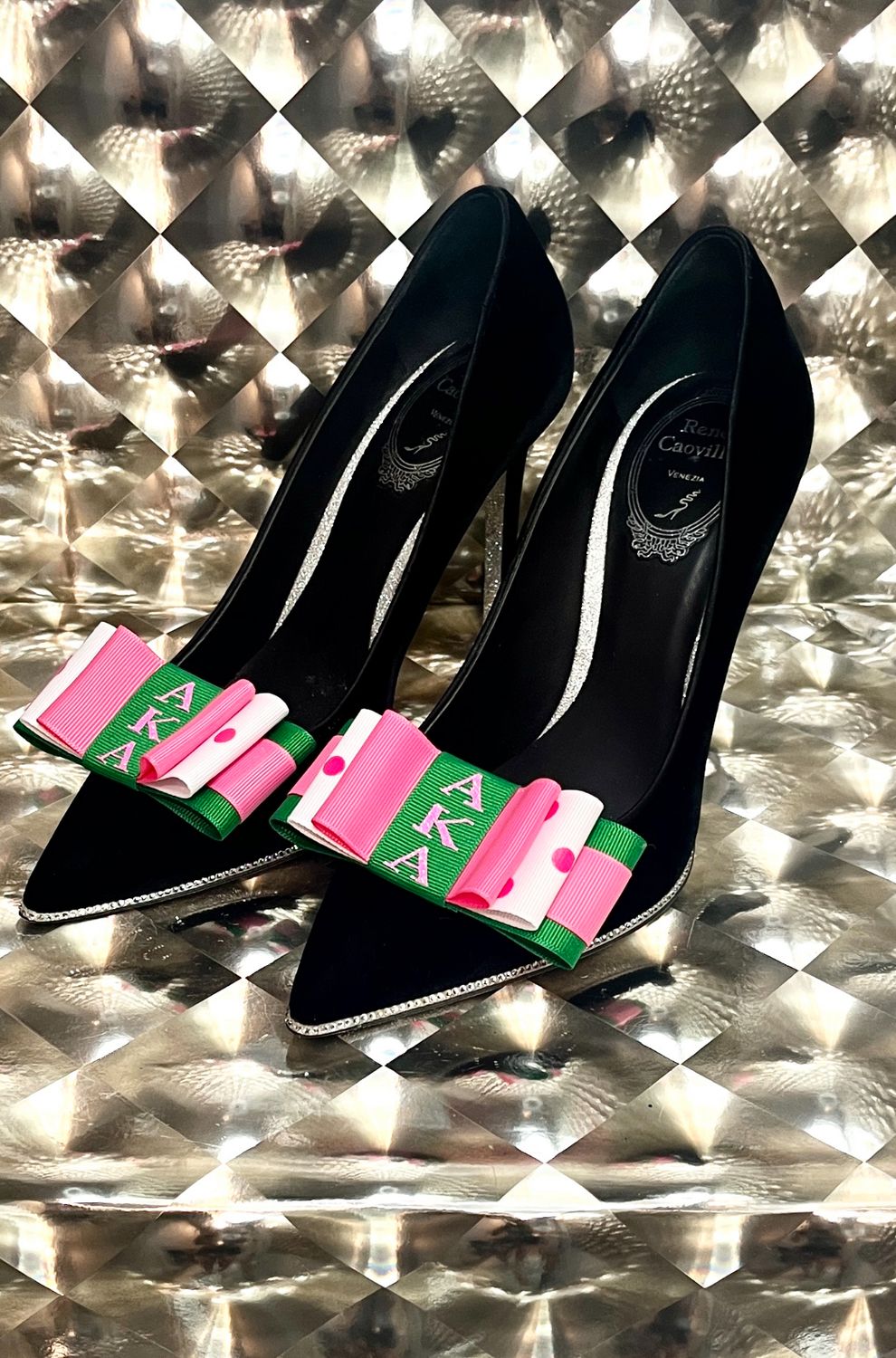 AKA Shoe bows Pink and green polka dot
