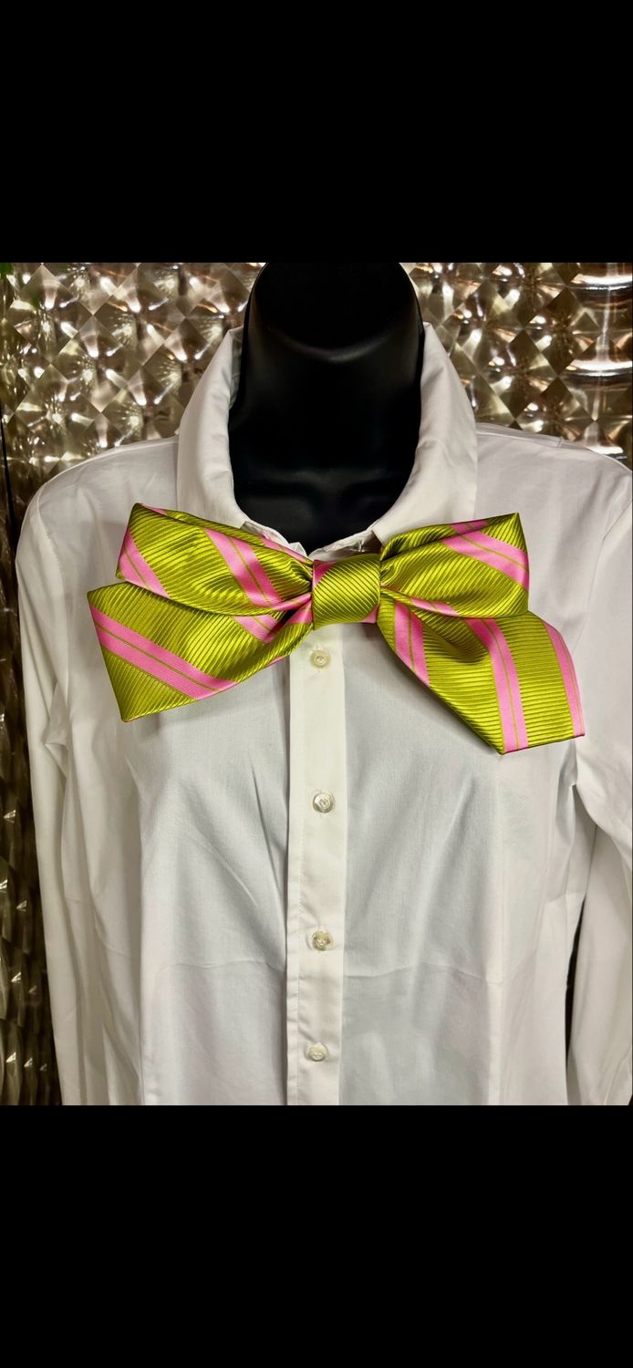 Pretty Girl Tie