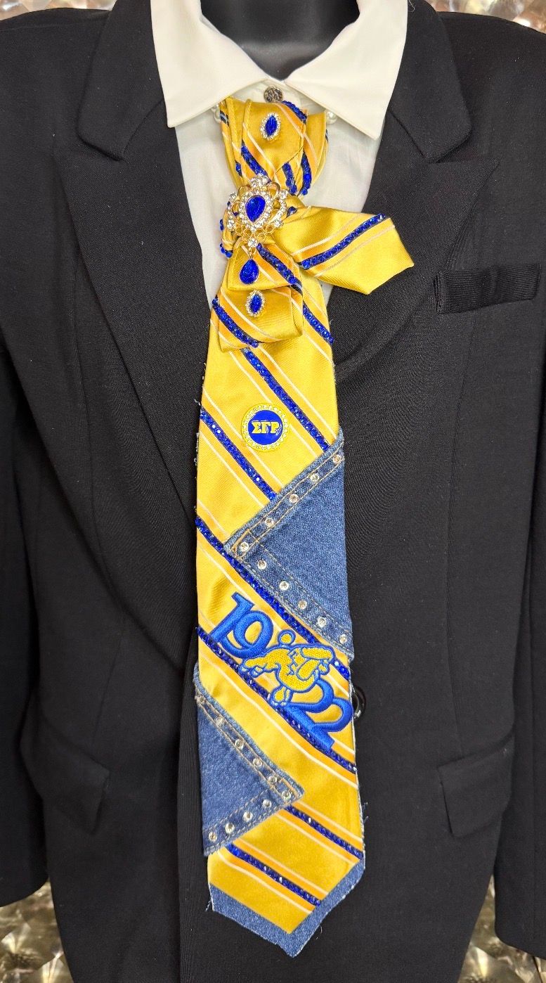 1932 royal blue and yellow