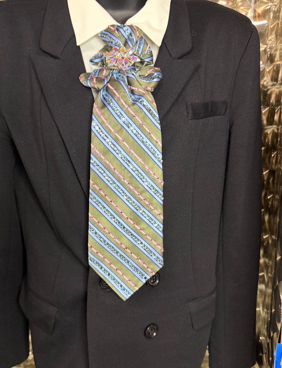 Pink and light blue stripe tie