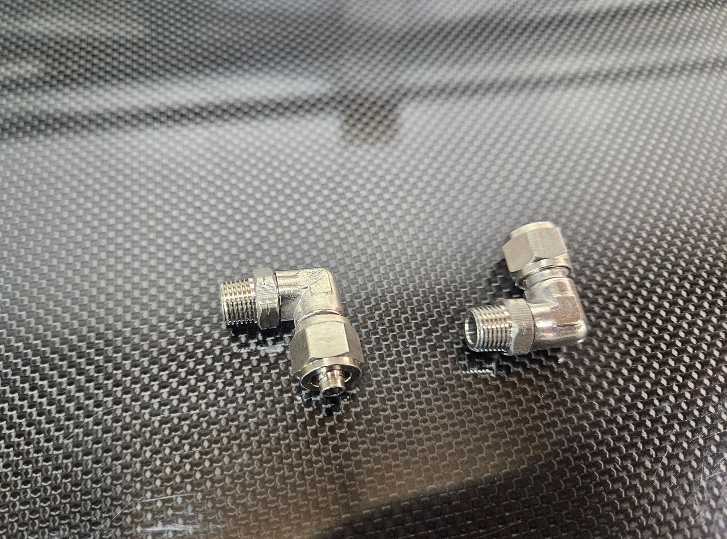 Stainless airline fittings 90 degree