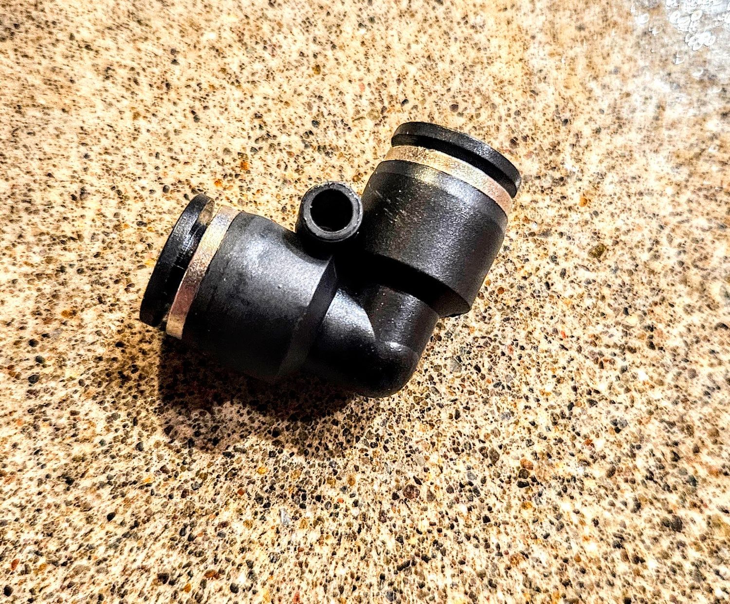 PTC Push To Connect airline fittings 90 degree