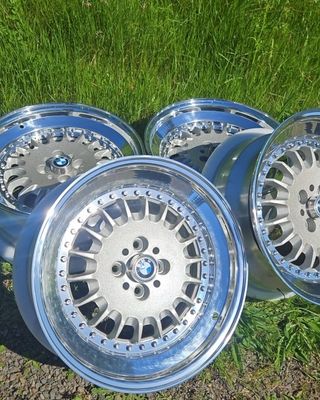 Bottle cap 3 piece wheels 4x100