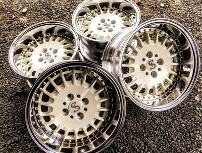 Bottle cap 3 piece wheels 4x100