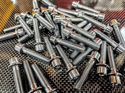 Chrome 32mm Wheel Bolts