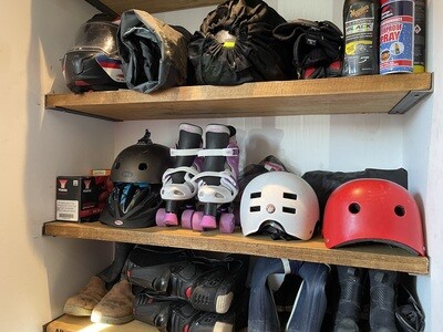 Scaffold Board Shelves with Alcove Brackets - 300mm deep